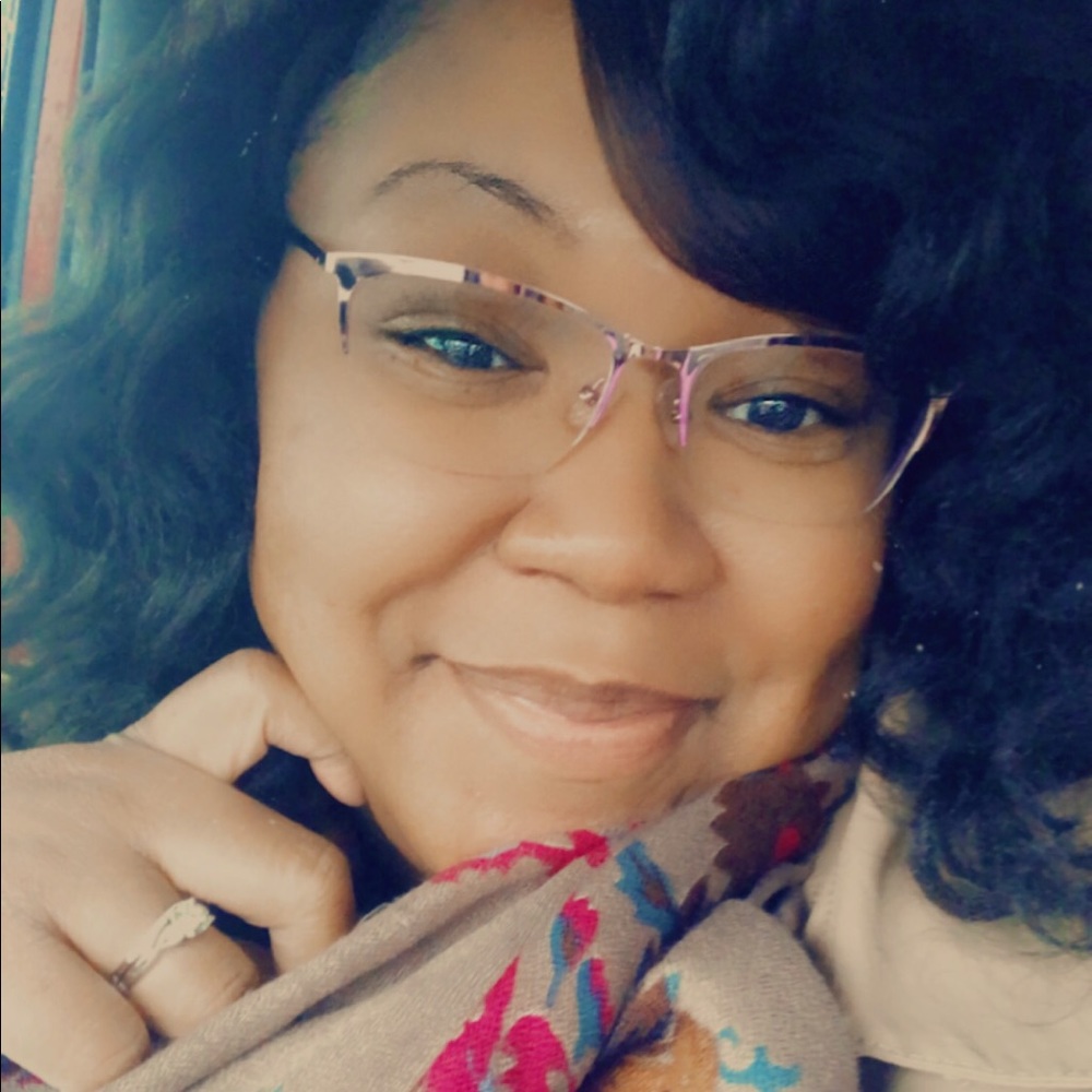 Meet your Posher, Tonya